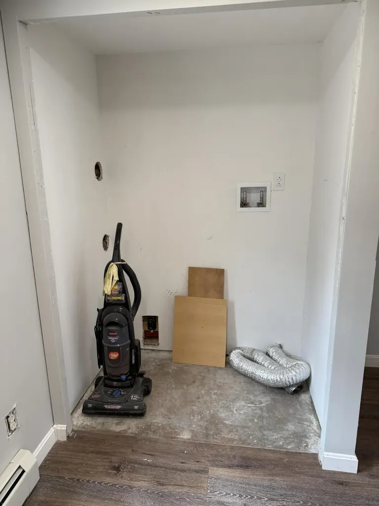 156 Alpine Street Paris ME 04281