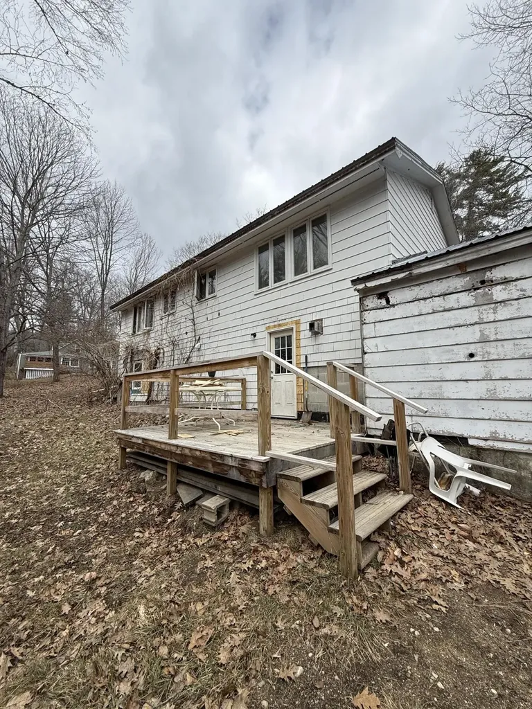 156 Alpine Street Paris ME 04281