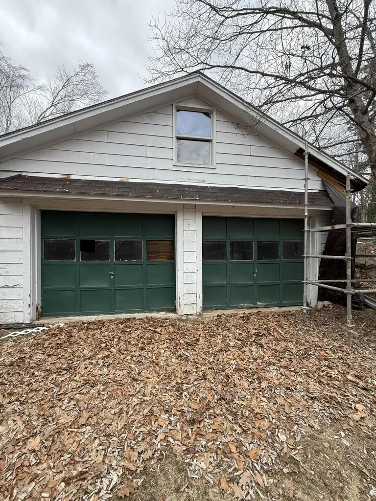 156 Alpine Street Paris ME 04281