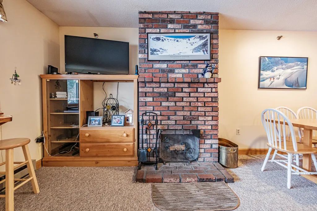 276 Skiway Road Newry ME 04261