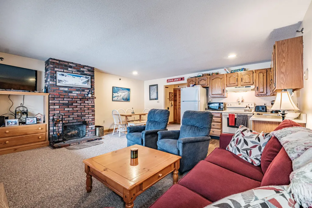 276 Skiway Road Newry ME 04261