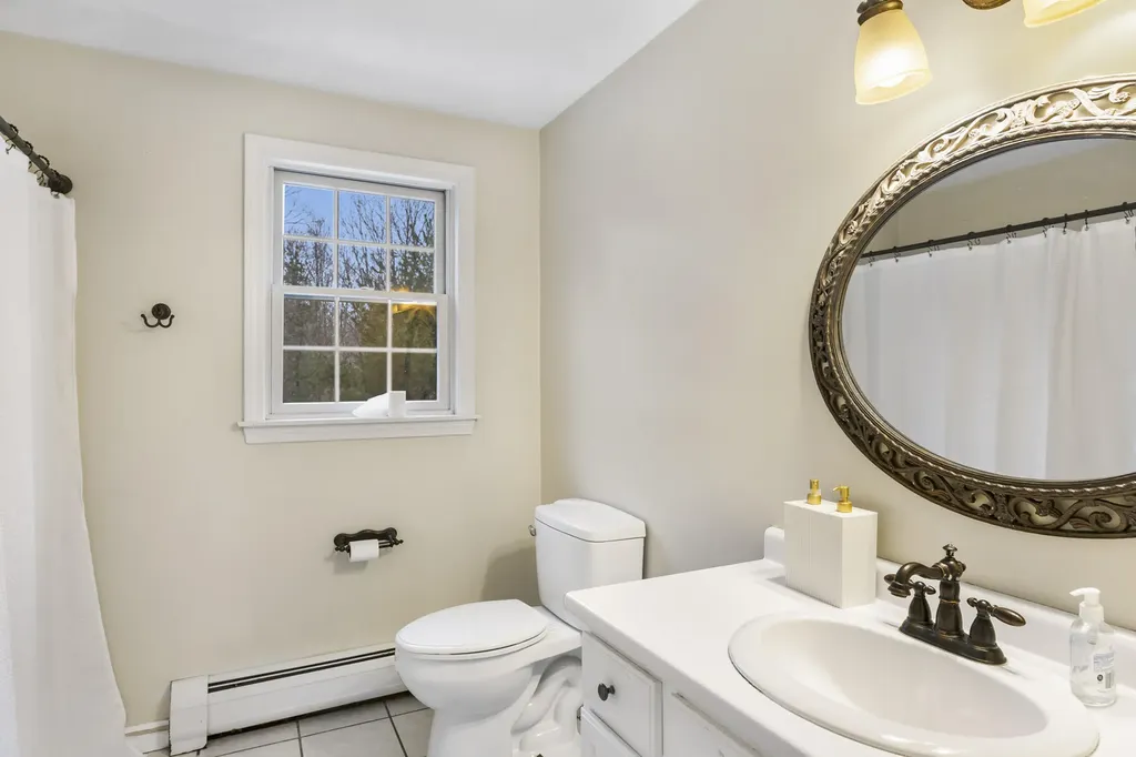6 Kestrel Circle York ME 03909