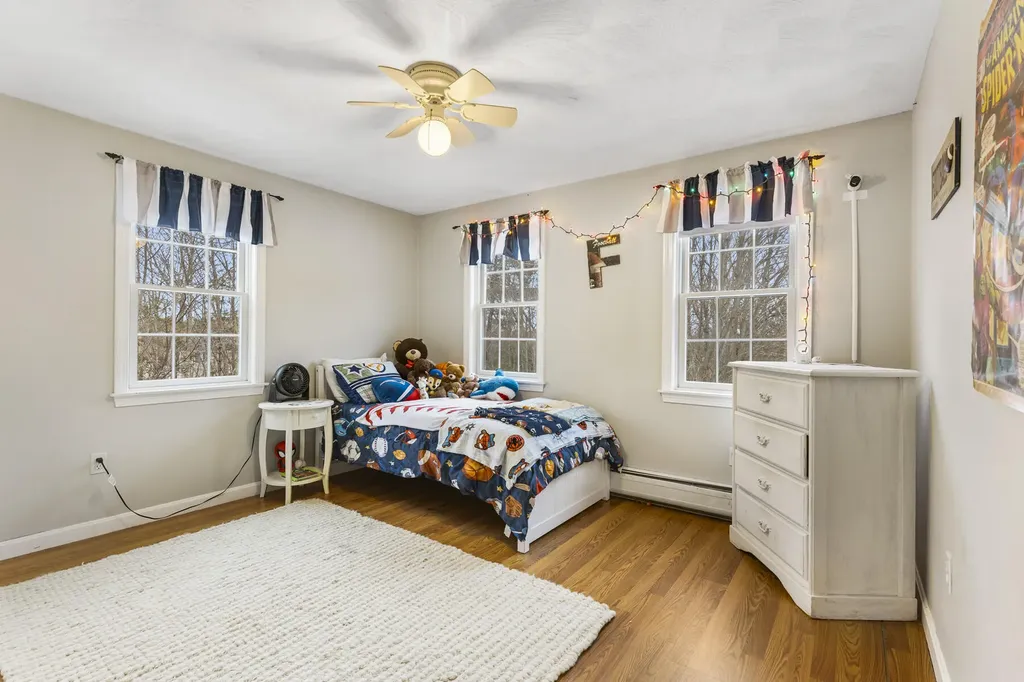 6 Kestrel Circle York ME 03909