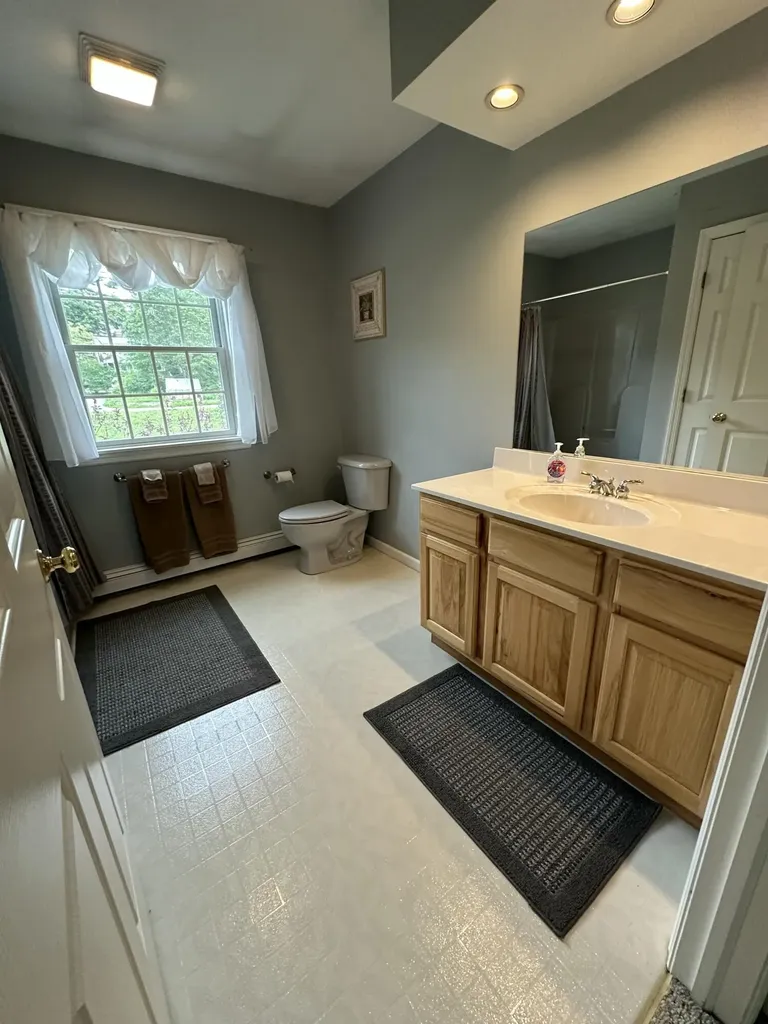 15 Cooley Lane Ogunquit ME 03907