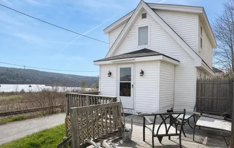 3 Steamboat Wharf Lane Bucksport ME 04416