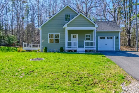 17 Youngs Lane Freeport ME 04032