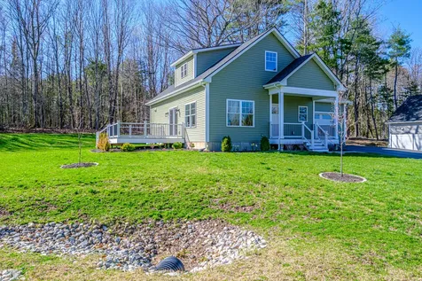 17 Youngs Lane Freeport ME 04032