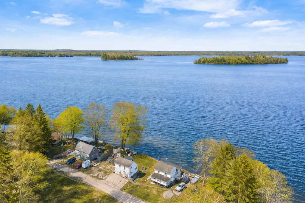 109 Luckys Landing Road Glenburn ME 04401