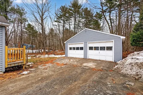 288 Manley Road Auburn ME 04210