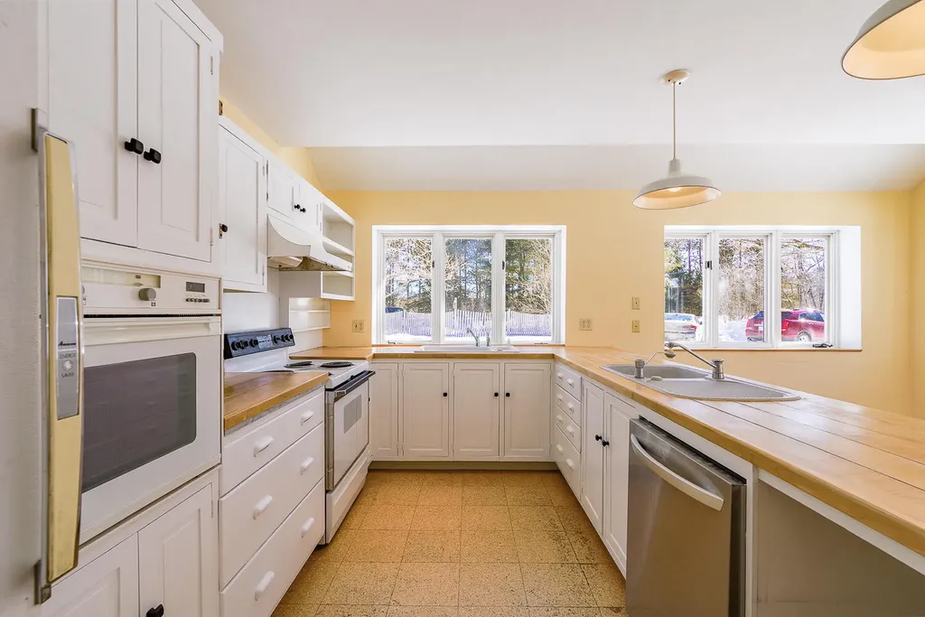 1230 Kenduskeag Avenue Bangor ME 04401