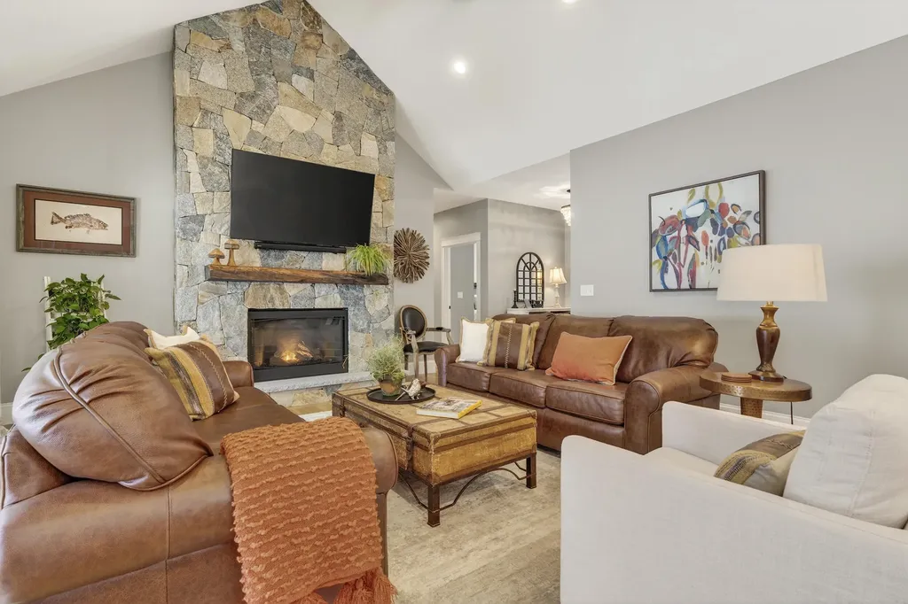 21 Cliff Drive Windham ME 04062