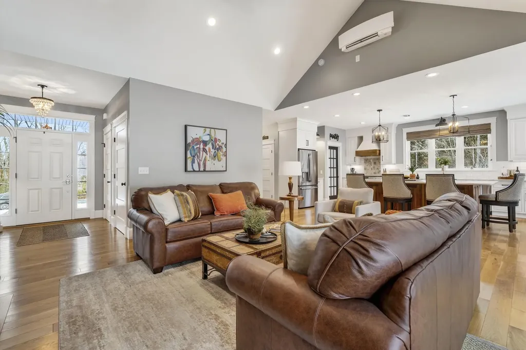 21 Cliff Drive Windham ME 04062
