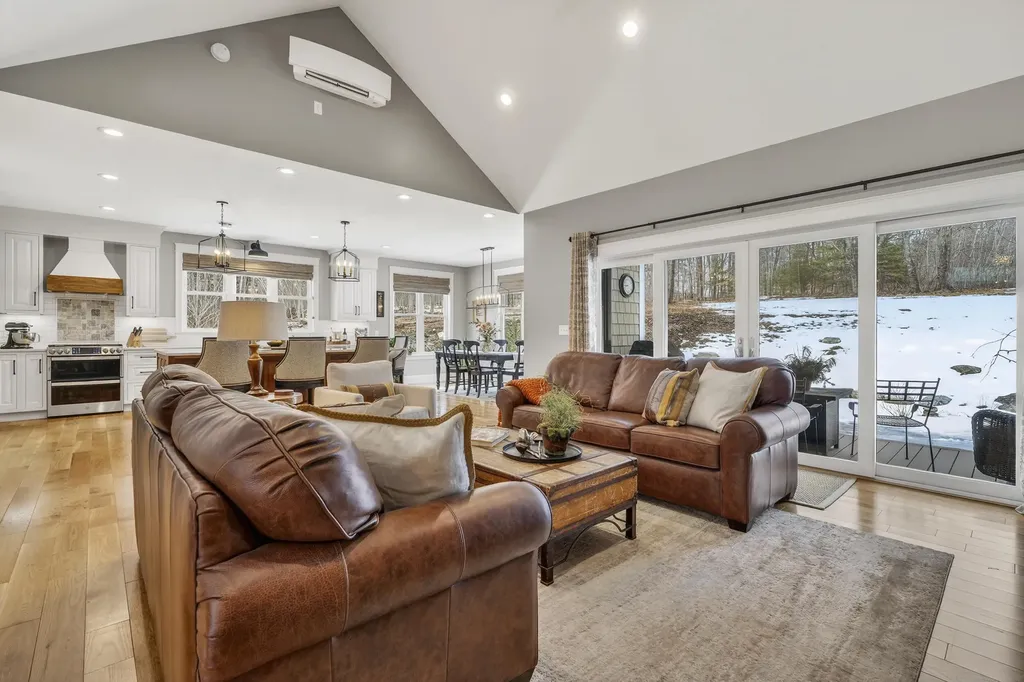 21 Cliff Drive Windham ME 04062