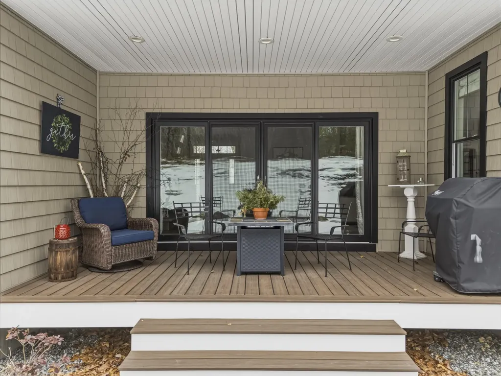 21 Cliff Drive Windham ME 04062