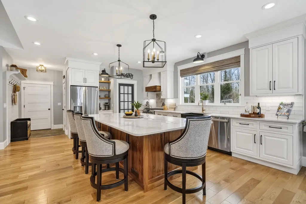 21 Cliff Drive Windham ME 04062