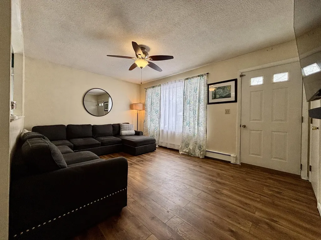 15 Roslin Avenue Lewiston ME 04240