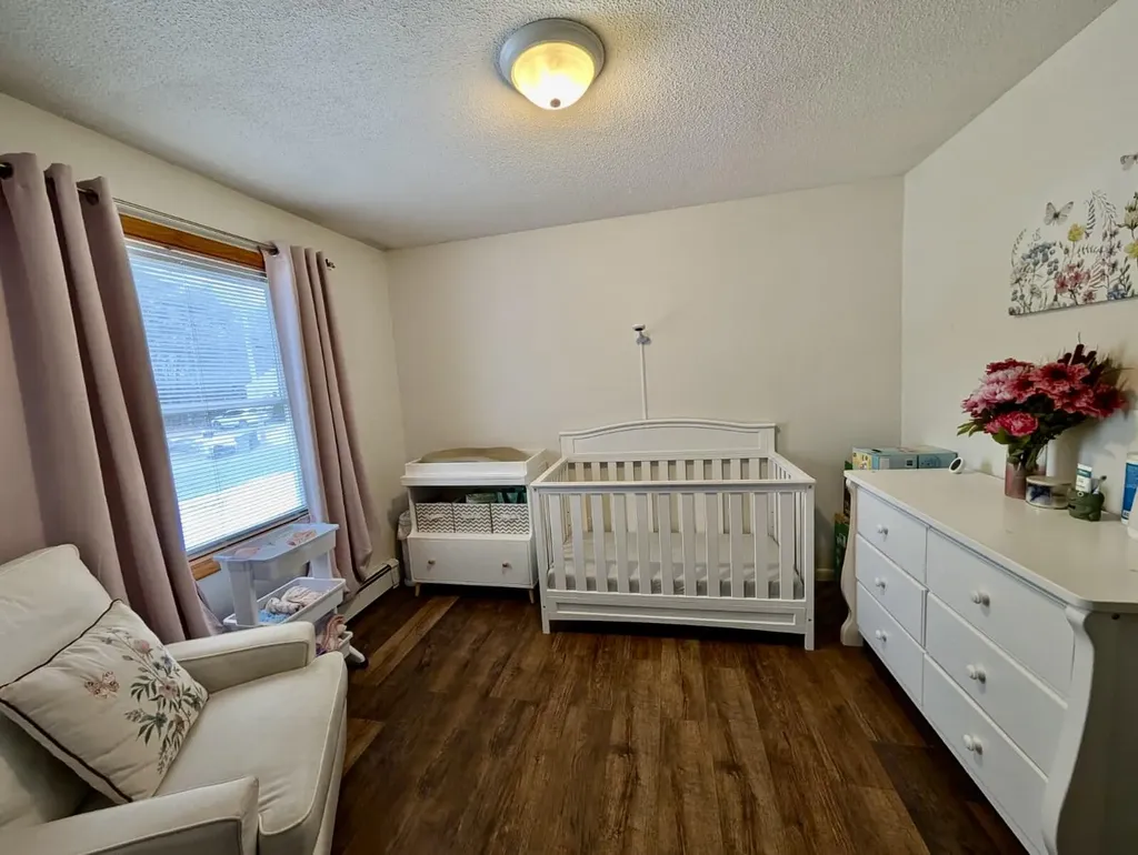 15 Roslin Avenue Lewiston ME 04240
