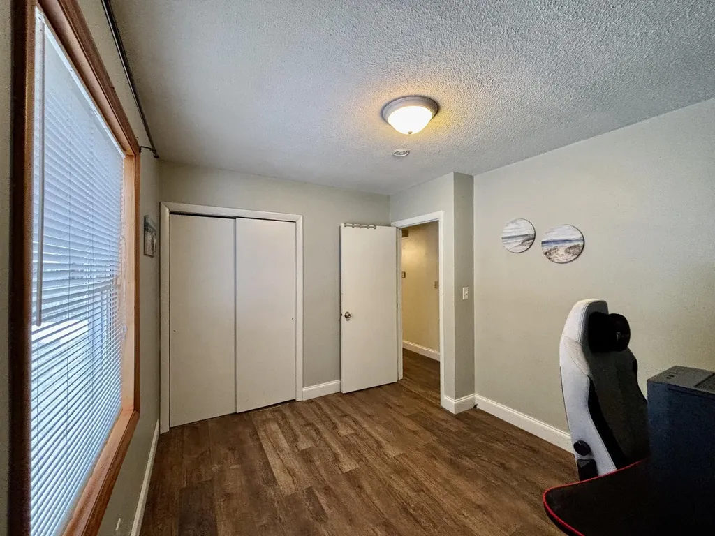 15 Roslin Avenue Lewiston ME 04240