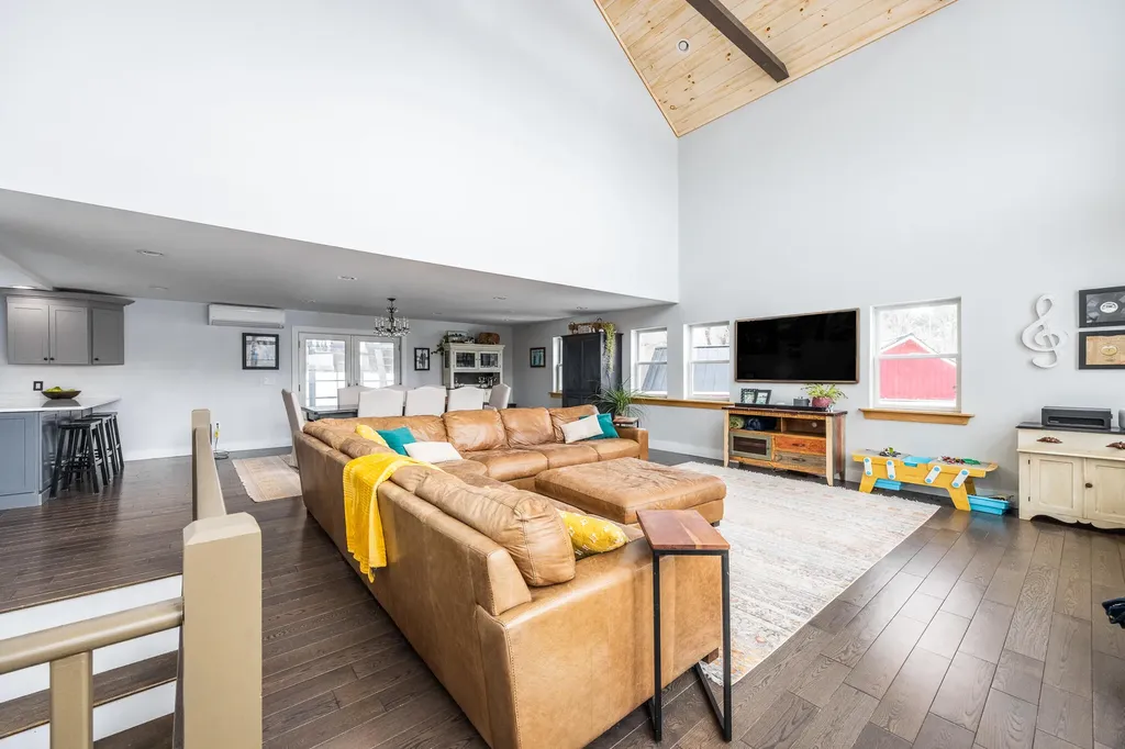 353 Fuller Road Hermon ME 04401