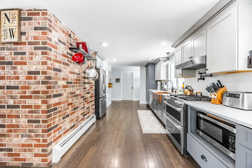353 Fuller Road Hermon ME 04401