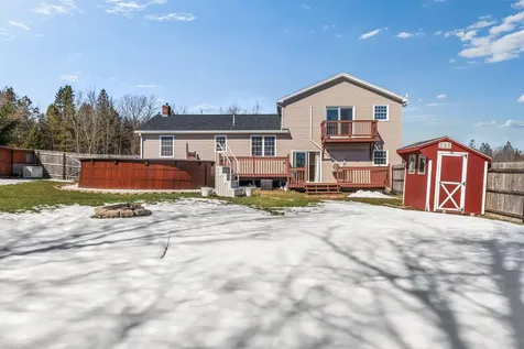106 Nolan Road Holden ME 04429