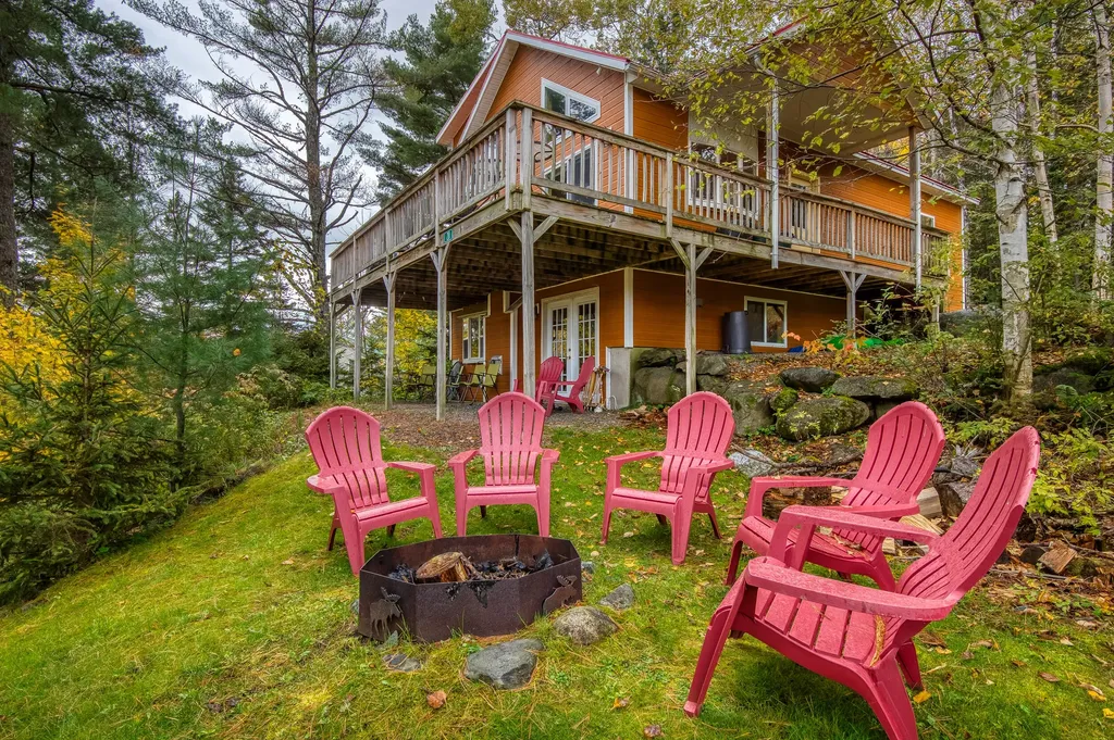 20 Mahara Lane Rangeley ME 04970
