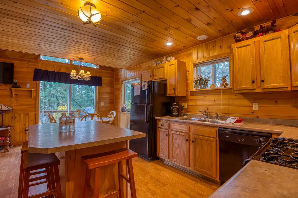 20 Mahara Lane Rangeley ME 04970