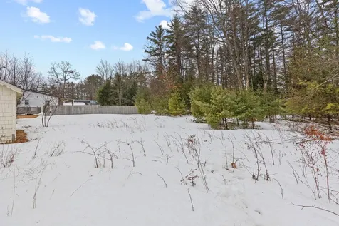 1042 Pequawket Trail Standish ME 04085
