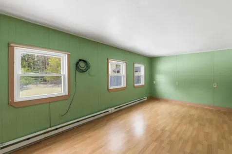1042 Pequawket Trail Standish ME 04085