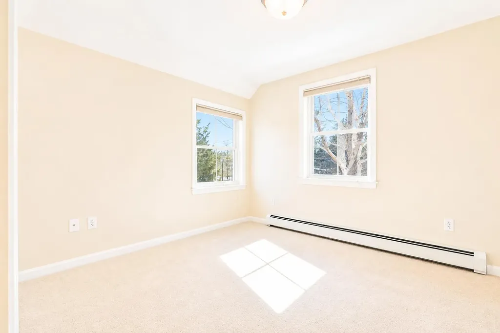 2 Lexington Drive Kennebunk ME 04043