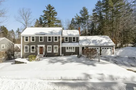 127 Applecrest Drive Yarmouth ME 04096