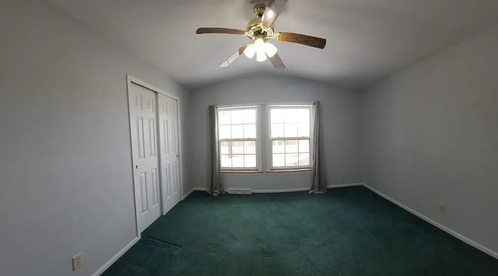 57 Lorna Lane Glenburn ME 04401