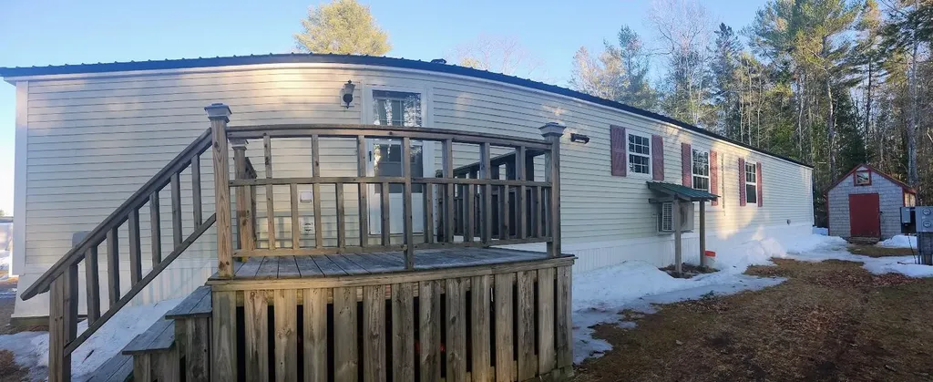 57 Lorna Lane Glenburn ME 04401