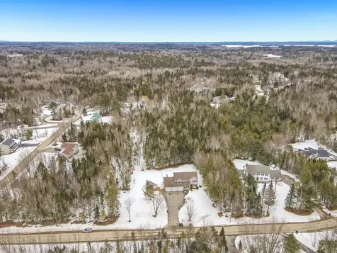 18 Jillian Way Glenburn ME 04401