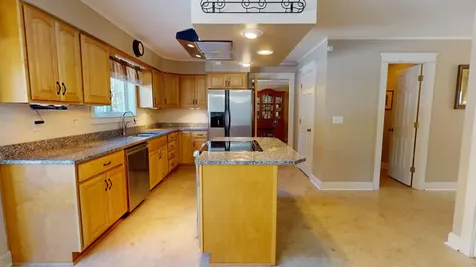 18 Jillian Way Glenburn ME 04401