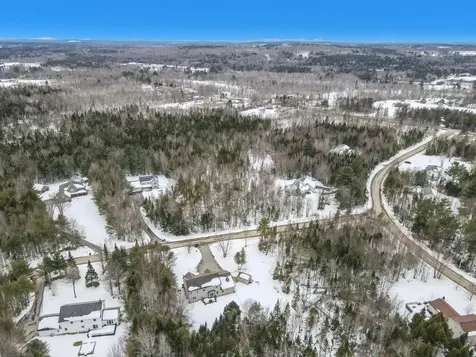 18 Jillian Way Glenburn ME 04401