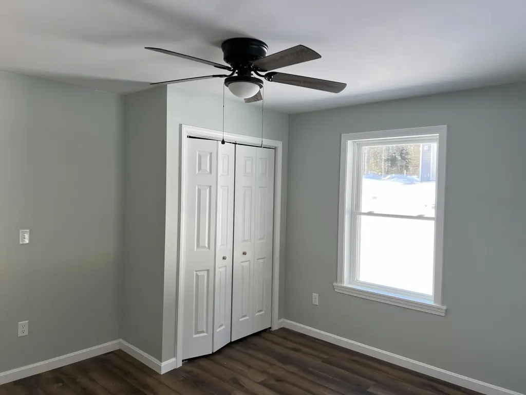 95 Cove Road Winterport ME 04496