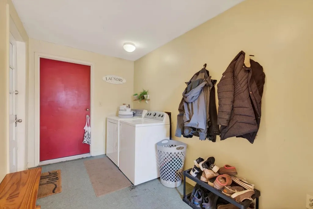 2578 Hotel Road Auburn ME 04210