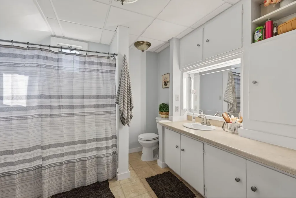 2578 Hotel Road Auburn ME 04210