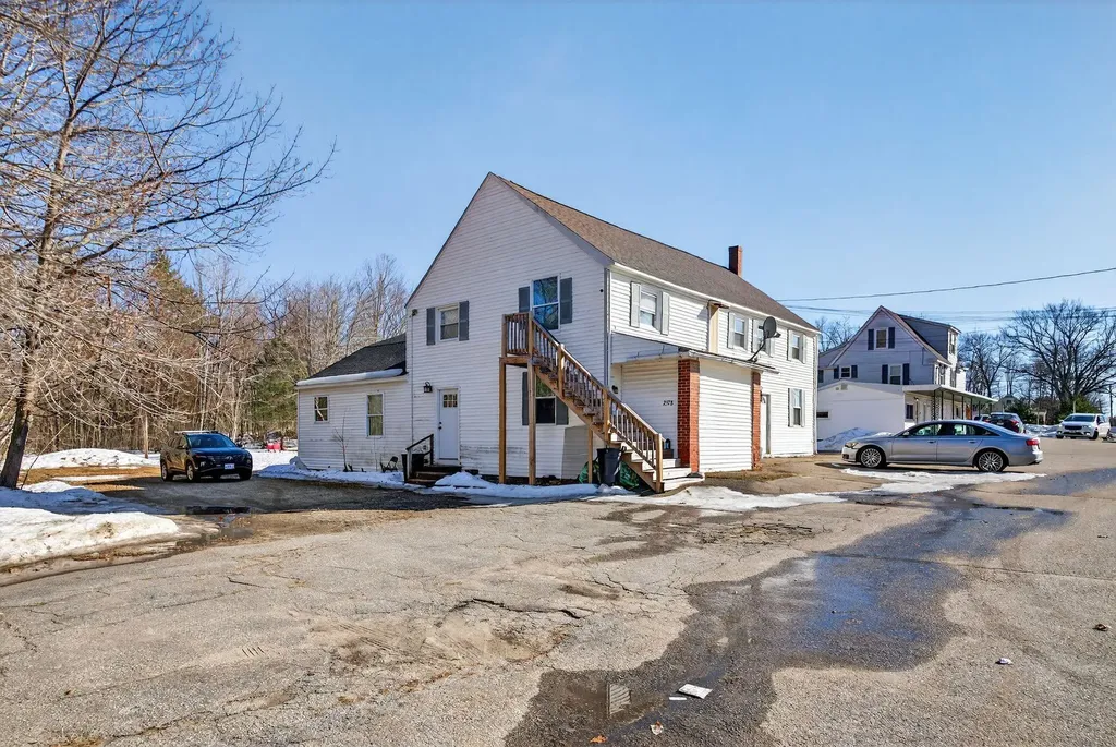2578 Hotel Road Auburn ME 04210