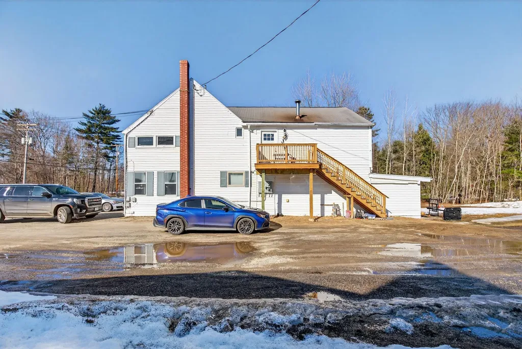 2578 Hotel Road Auburn ME 04210