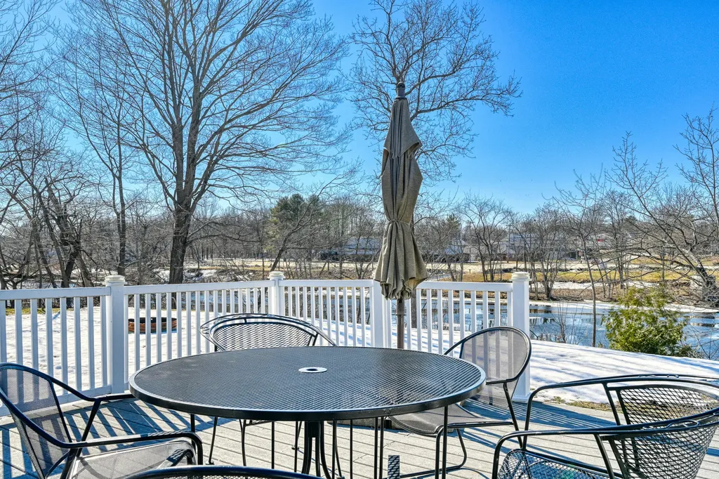 19 Bunker Avenue Fairfield ME 04937