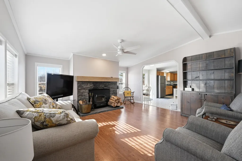 19 Bunker Avenue Fairfield ME 04937