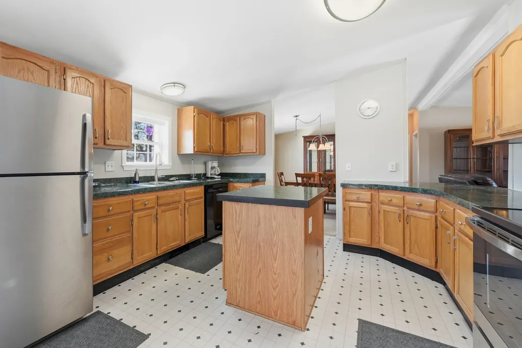 19 Bunker Avenue Fairfield ME 04937