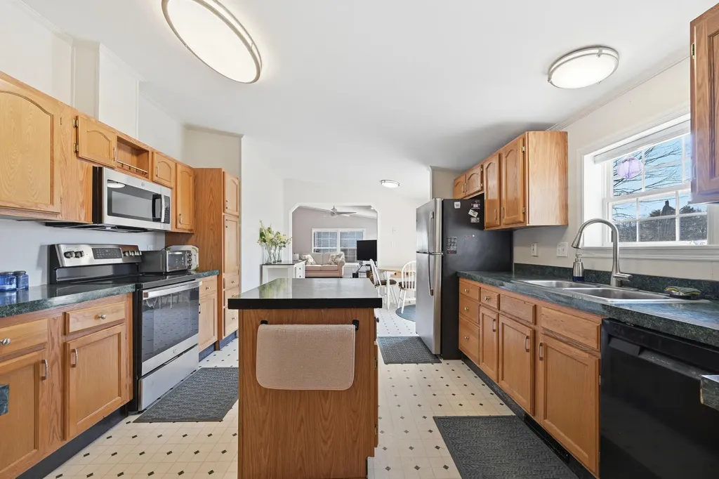 19 Bunker Avenue Fairfield ME 04937