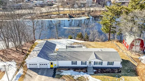 19 Bunker Avenue Fairfield ME 04937