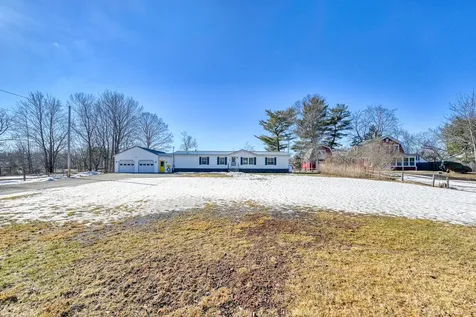 19 Bunker Avenue Fairfield ME 04937
