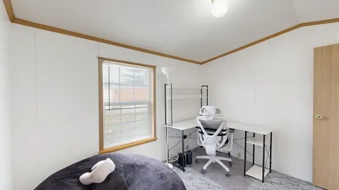 10 Sarah Avenue Lewiston ME 04240
