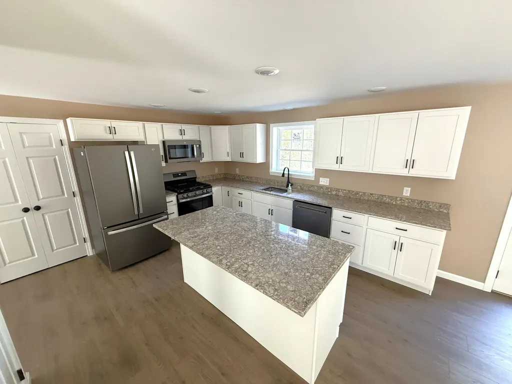 45 Snowberry Lane Palermo ME 04354