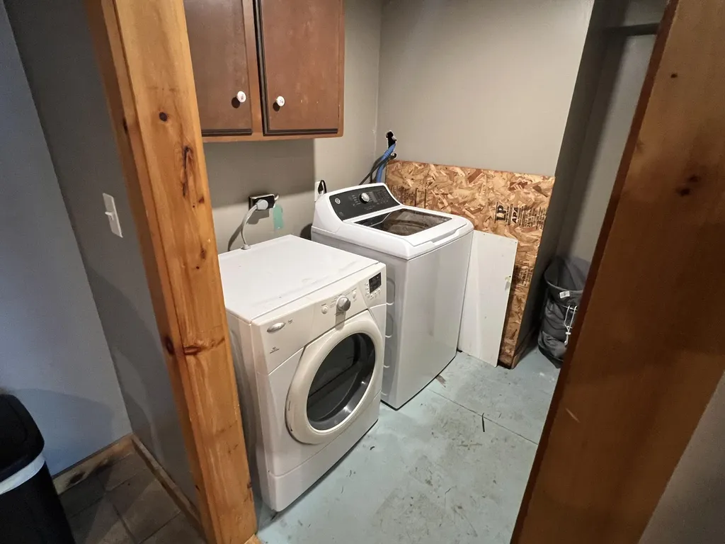 73 Fowlers Landing Road Hampden ME 04444